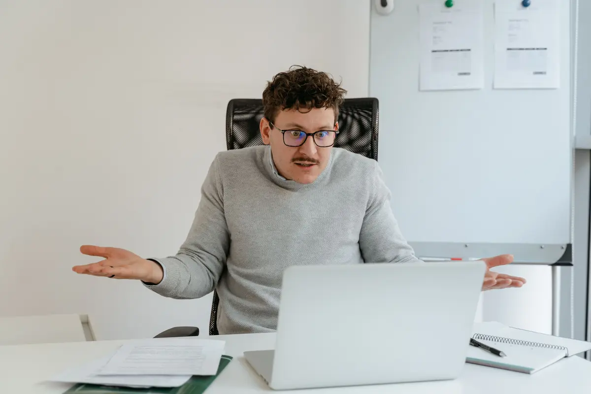 Email profesional vs Gmail